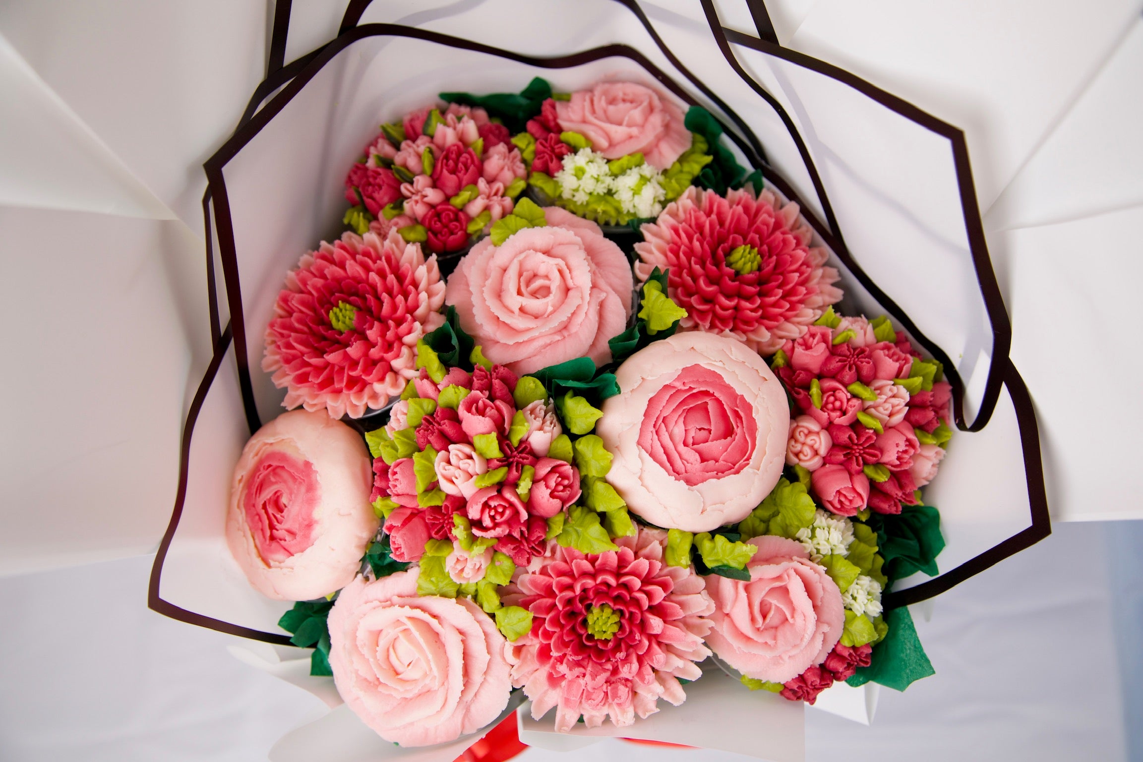 Blush blossoms Cupcake Bouquet